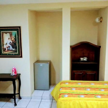 Apartamentos Osuna Mazatlán Exteriör bild